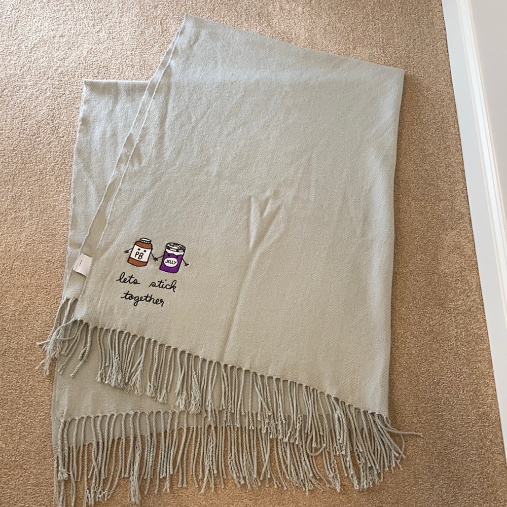 TwelveNYC pb and j gray throw